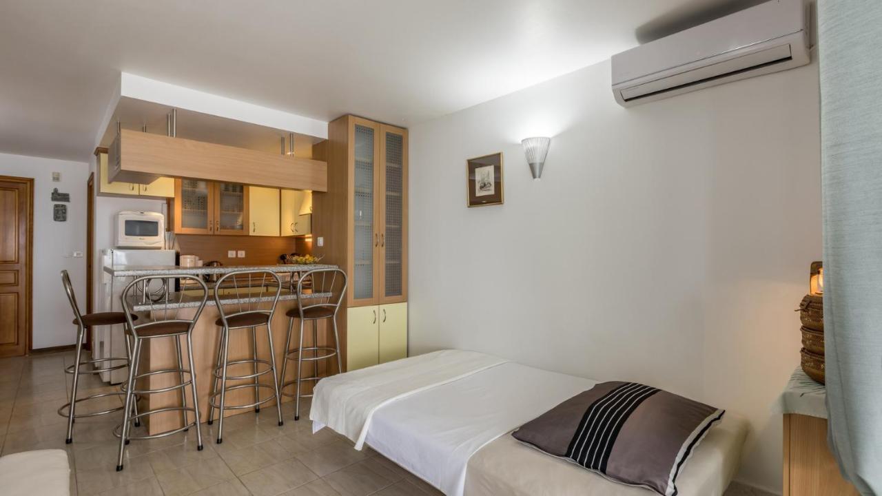 Apartments Katarina Trogir Exterior foto
